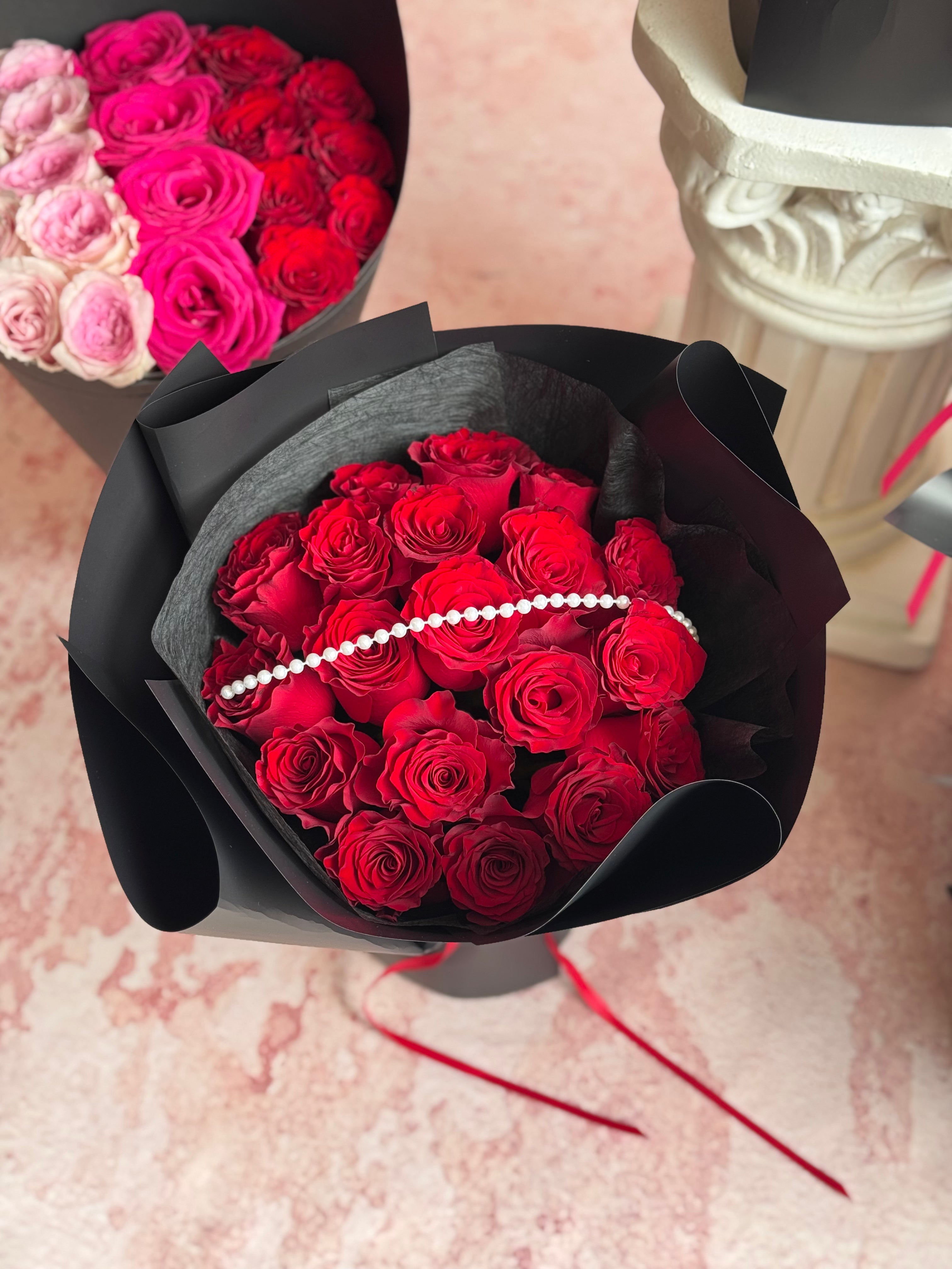 Pearl Noir Rose Bouquet
